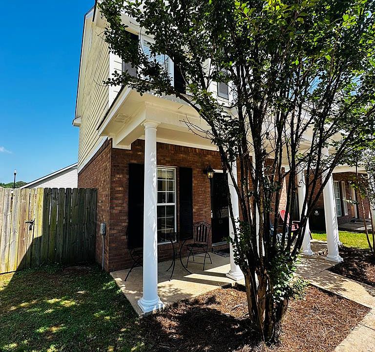1st image of 121 Greystone Blvd