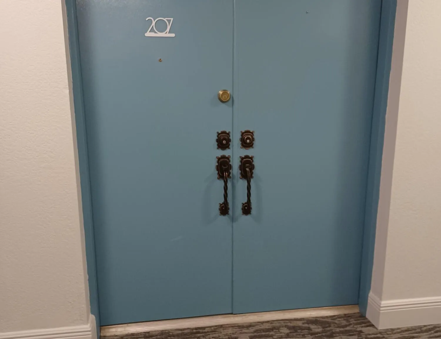 1 bed, 1.0 bath, 900 sqft, $1,950 — Photo 4