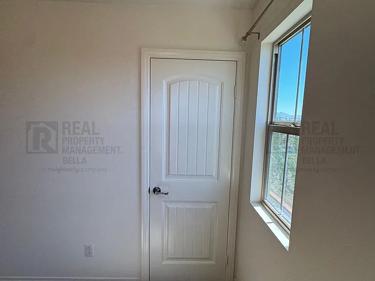 27576 Cloudy Peak Way — Photo 38