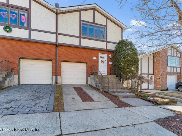 14 Elwood Pl, Staten Island, NY 10301