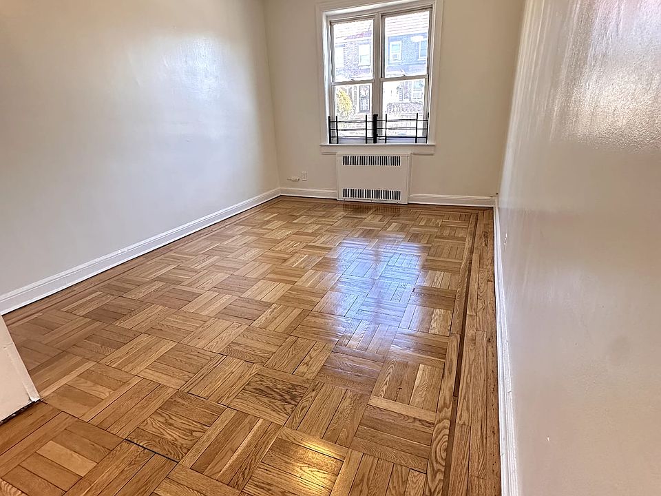 1st image of 1350 E 46th St #1