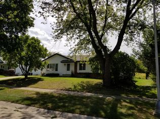 955 E Milwaukee Ave, Oak Creek, WI 53154