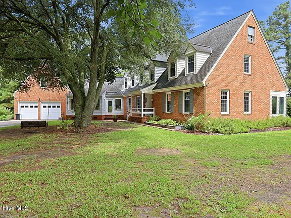 2nd image of 2454 Peartree Road