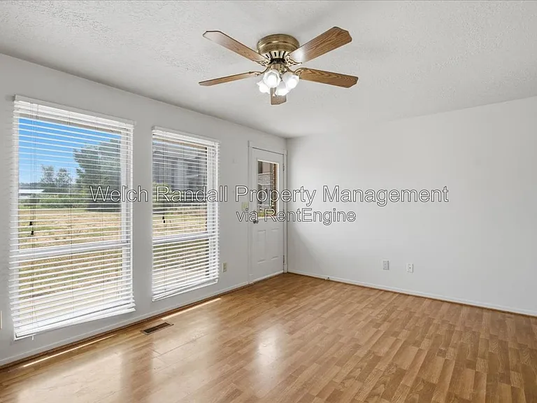 3548 S Midland Dr — Photo 4
