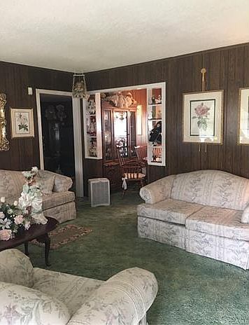 2nd image of 4806 Mulford Rd