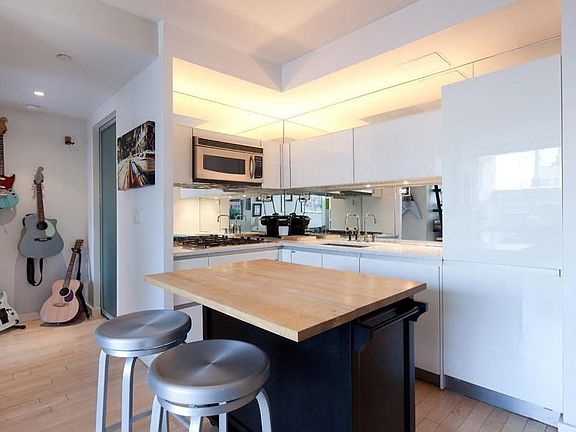 2nd image of 421 E 13th St #5H