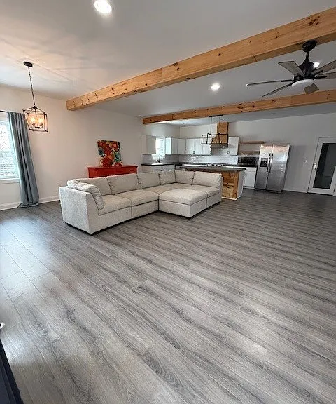 124 Cothran Rd — Photo 3