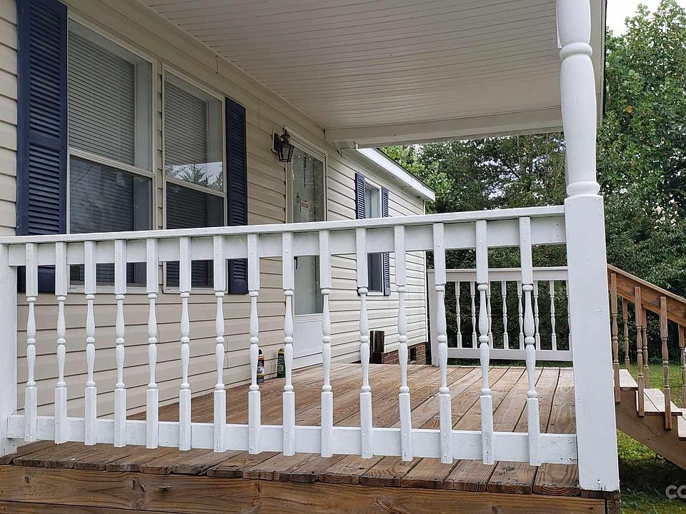 2nd image of 108 Sycamore Dr
