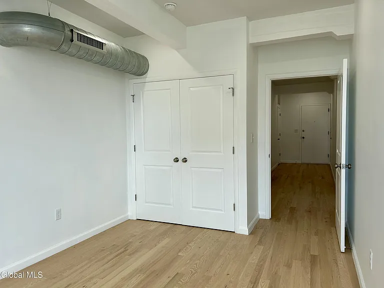 155 River St #5B — Photo 9
