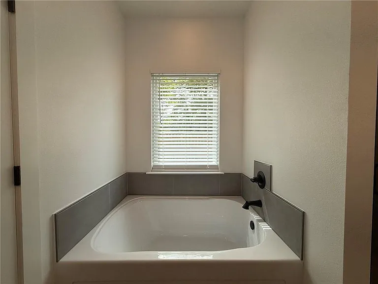 82405 Olive St — Photo 11