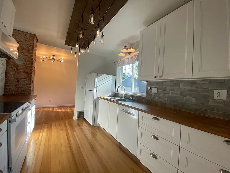 1303 S Garfield St — Photo 6