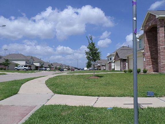 5th image of 19211 Sandelford Dr