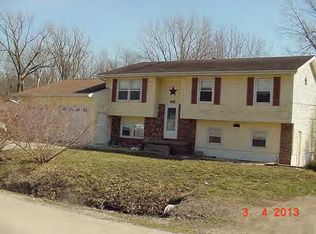 1411 Linder Ave, Decatur, IL 62526