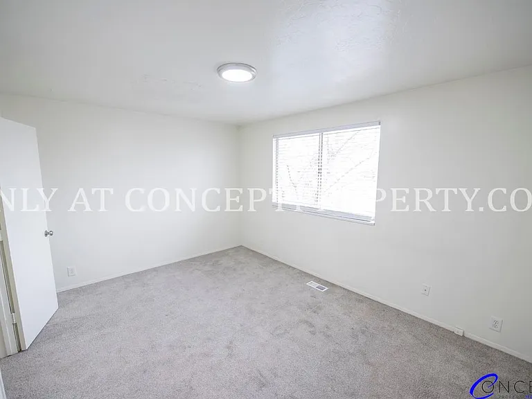 1499 W 2320 S — Photo 81