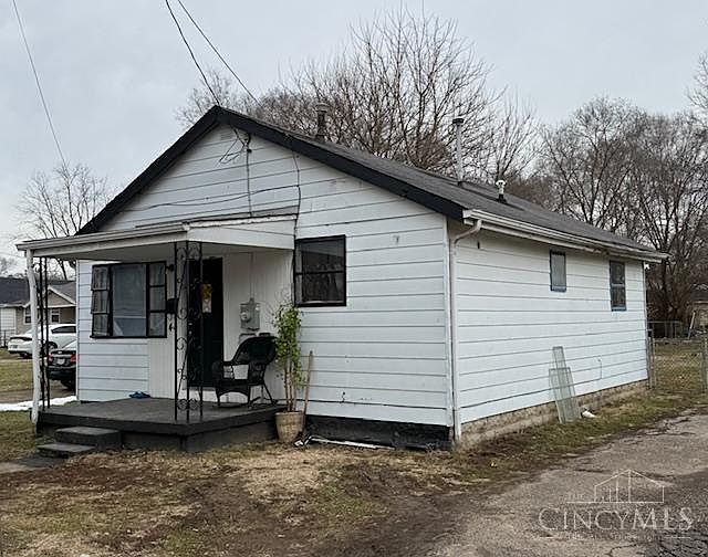 2nd image of 44 Martin Ave