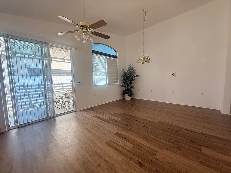 26805 China Dr — Photo 8