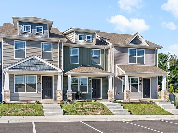 2nd image of 102 Davis Ridge Ln