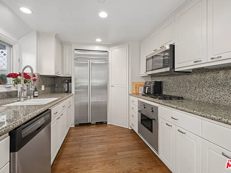 718 Lincoln Blvd #1 — Photo 11