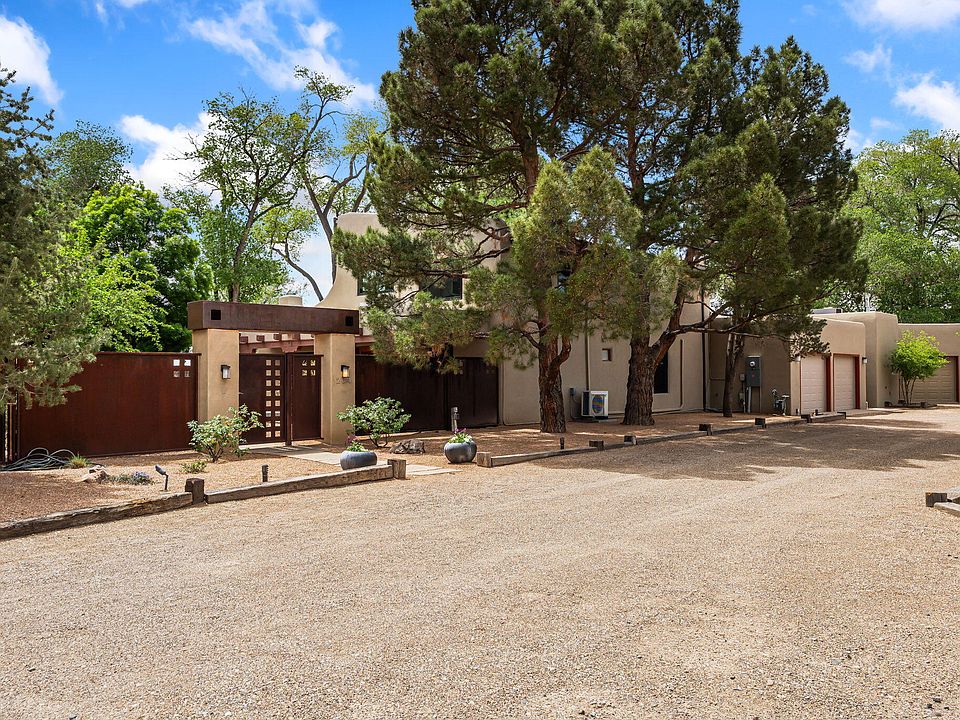 1st image of 204 Tierra Del Sol NW