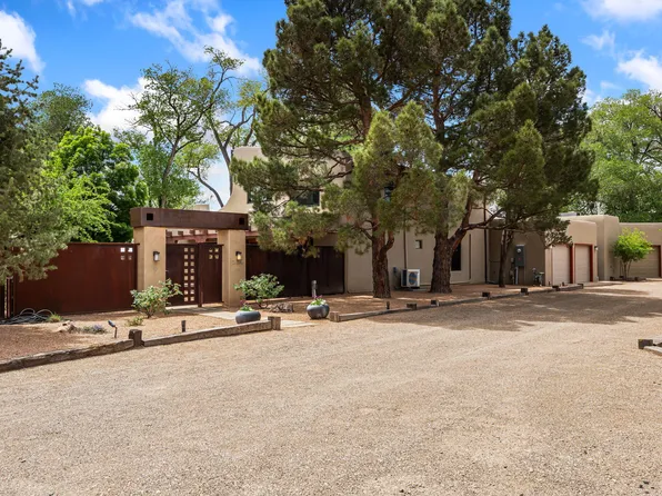 204 Tierra Del Sol NW, Albuquerque, NM 87114