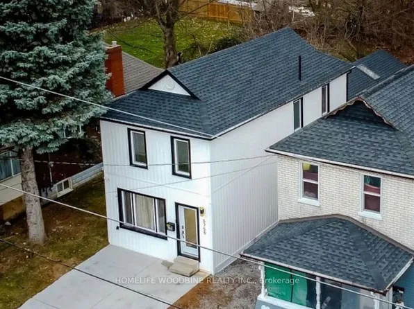 5759 Robinson St, Niagara Falls, ON L2G 2B3