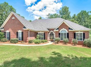 402 Lancelot Trl, McDonough, GA