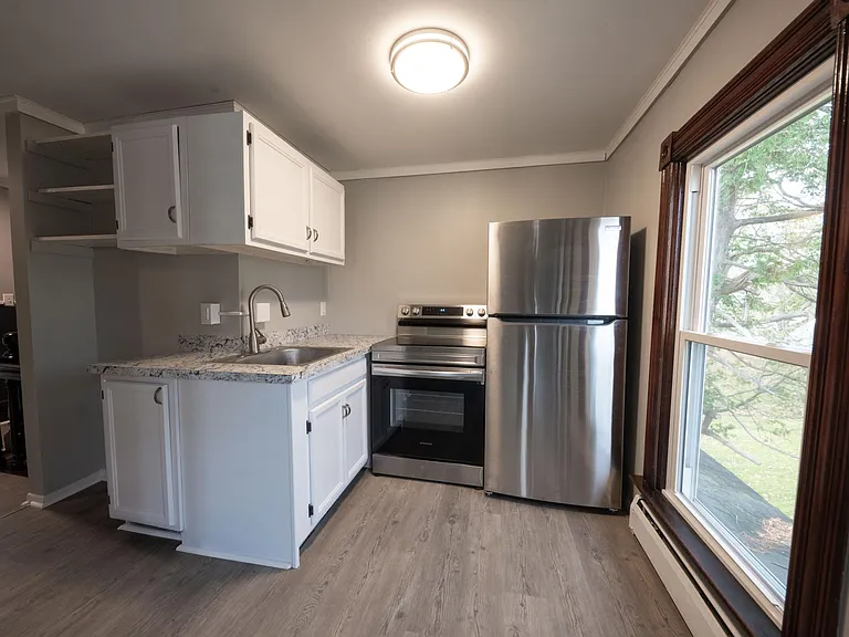 5322 E Seneca St #B — Photo 6