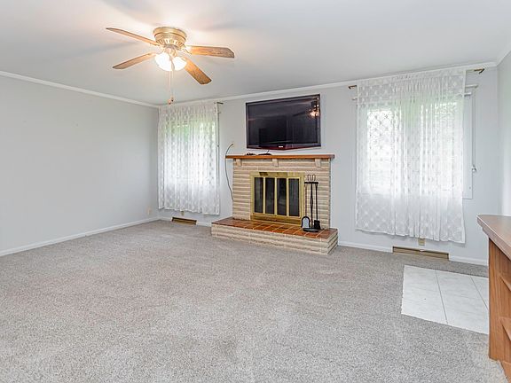 4th image of 2603 W Brook Dr