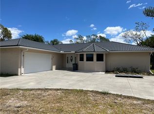 7239 Lake Dr, Fort Myers, FL 33908
