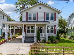 305 Oakridge Blvd, Lynchburg, VA 24502