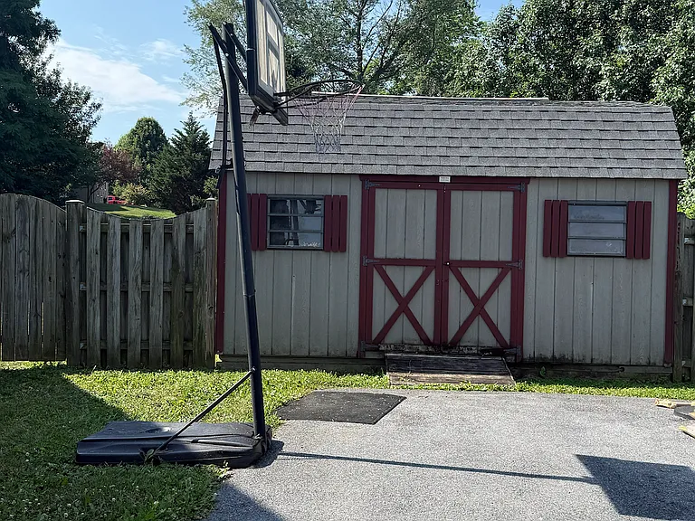 158 Appomattox Ln — Photo 12