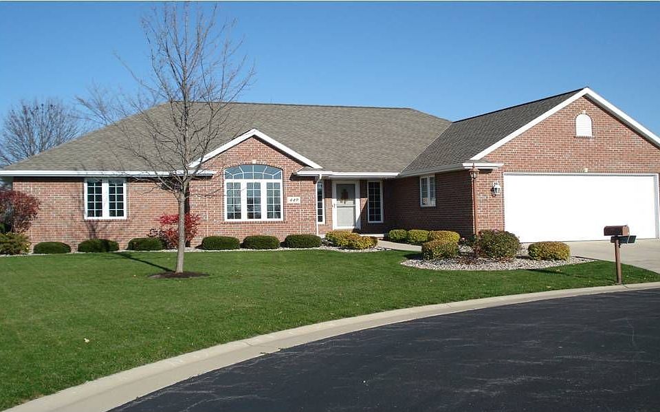 449 Landsborough Court