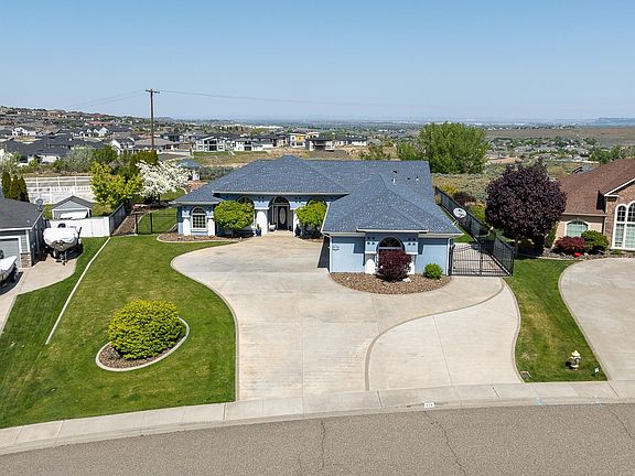 5th image of 876 Rand Dr