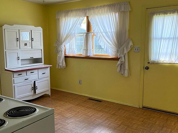 3rd image of 3507 Dahlgreen Dr