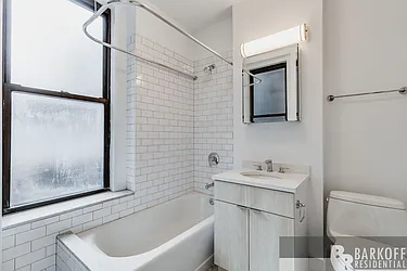 Rented by Barkoff Residential 