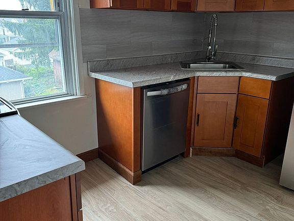 2nd image of 52 S Balliet St #2