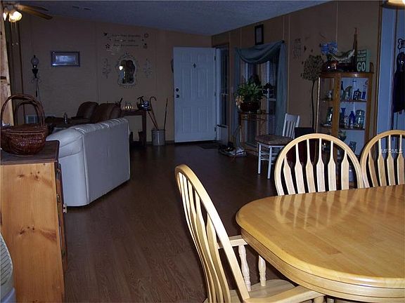4th image of 1877 County Road 422