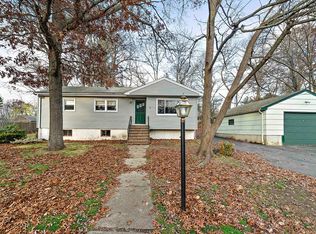 4 Sullivan Dr, Randolph, MA 02368