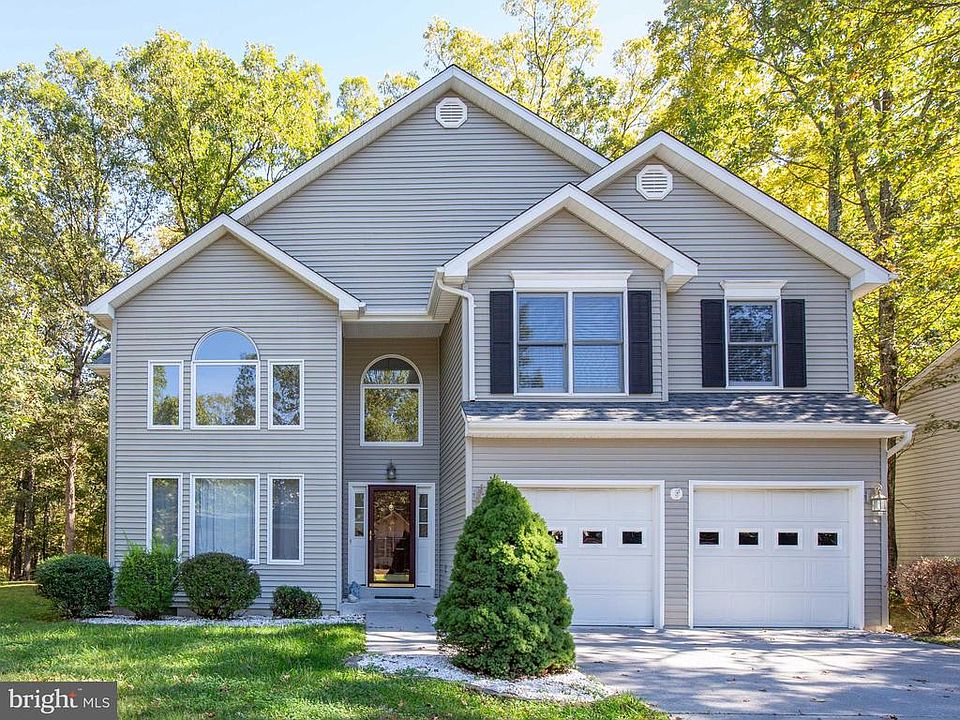 1st image of 133 Fair Lawn Ct