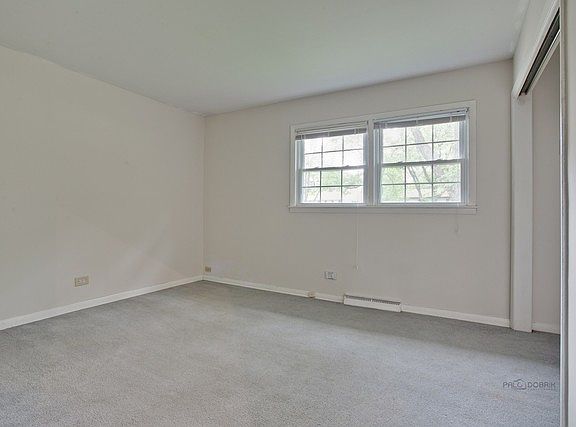 5th image of 425 N Idlewild Ave