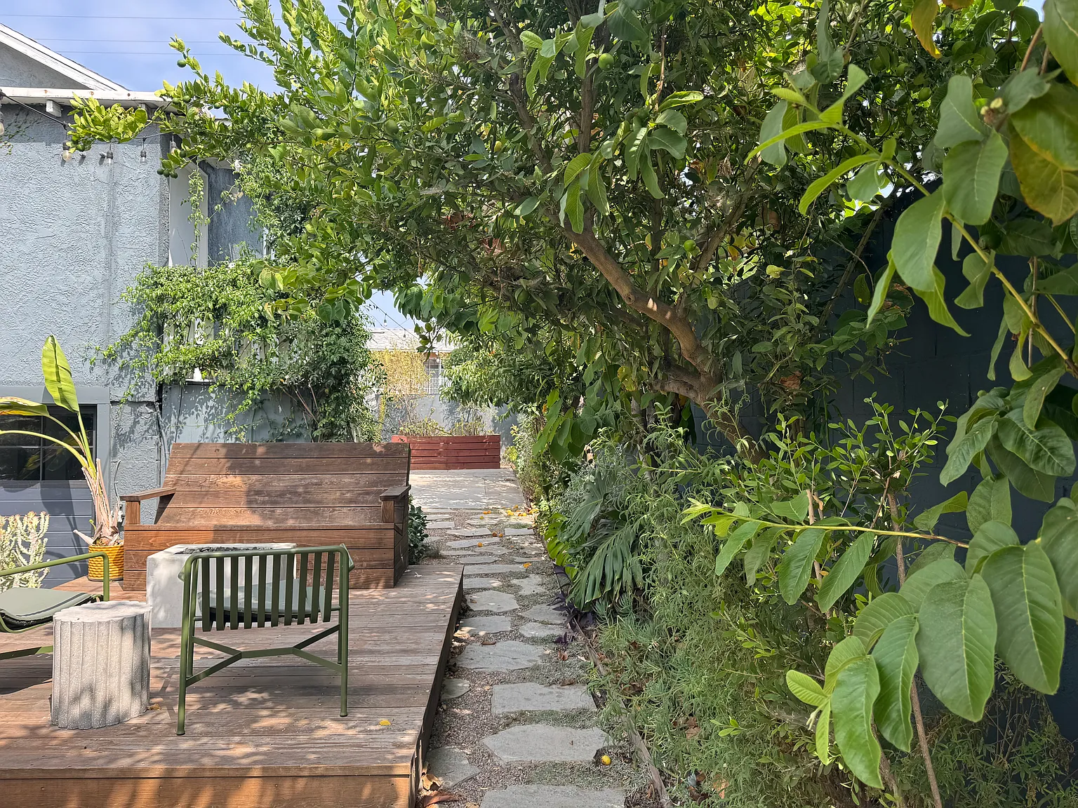2 bed, 1000 sqft, $3,500 — Photo 2