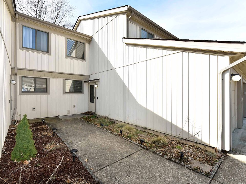 1st image of 5568 Candlewood Ct #243