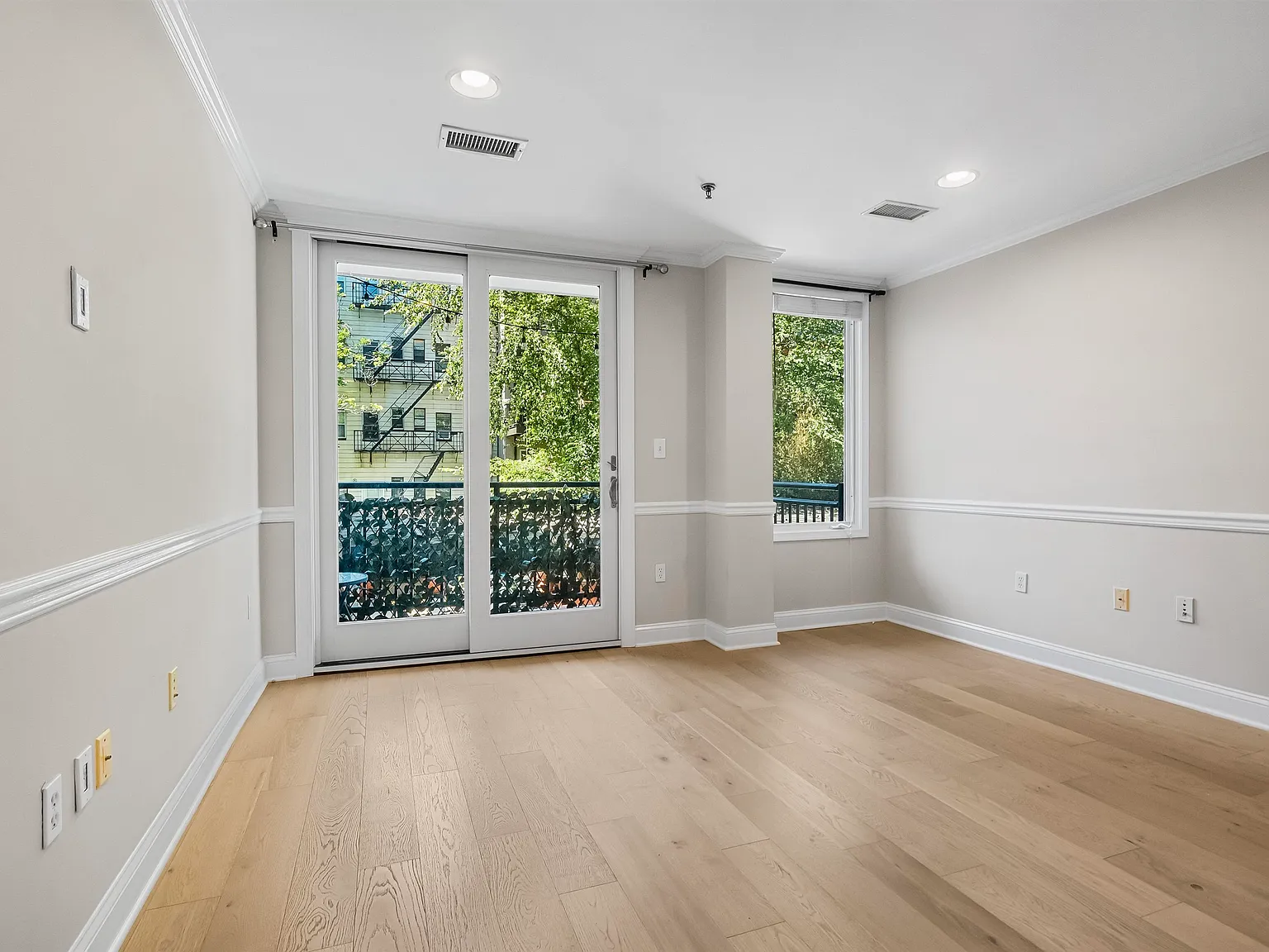 70 Adams St — Photo 3