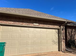 16100 Silverado Dr, Edmond, OK 73013