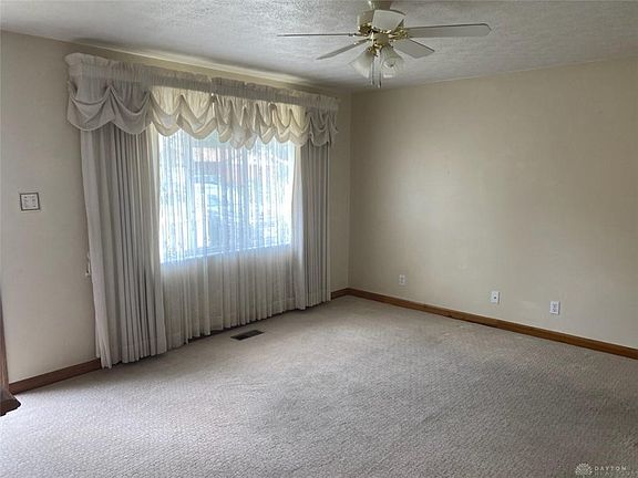 3rd image of 5110 Waverly St
