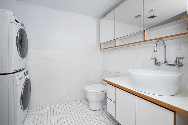 Rented by Elika Associates II, LLC | media 24