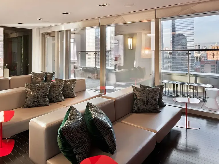 123 Washington St #30H — Photo 8