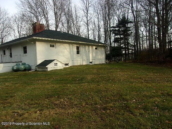 2nd image of 1175 Lackawanna Trl