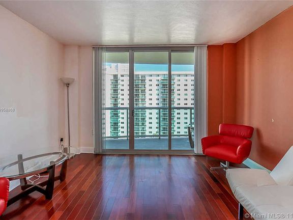 5th image of 19390 Collins Ave APT 1110