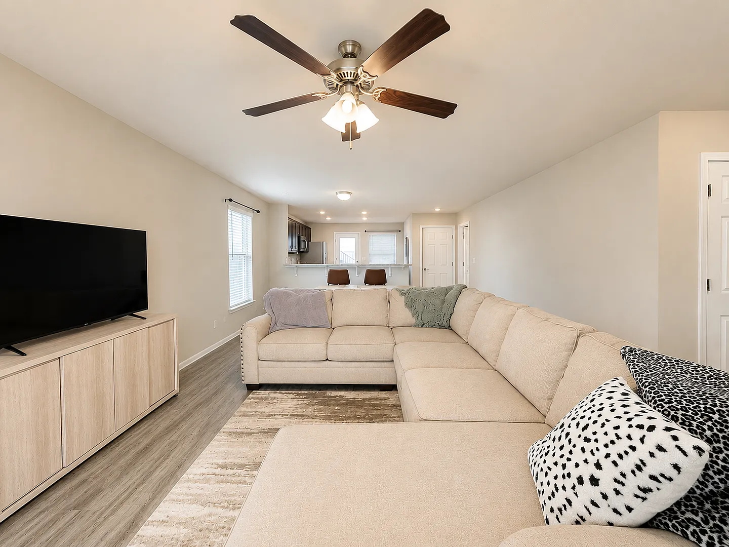 3 Bedroom 2 Bath Brick Home Up to $130/month towards Electric — Photo 3